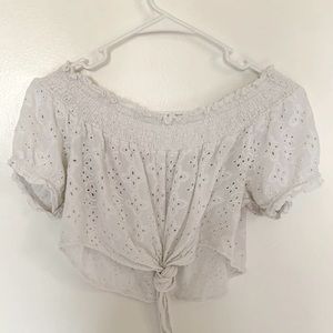 white off the shoulder l.a hearts top !!